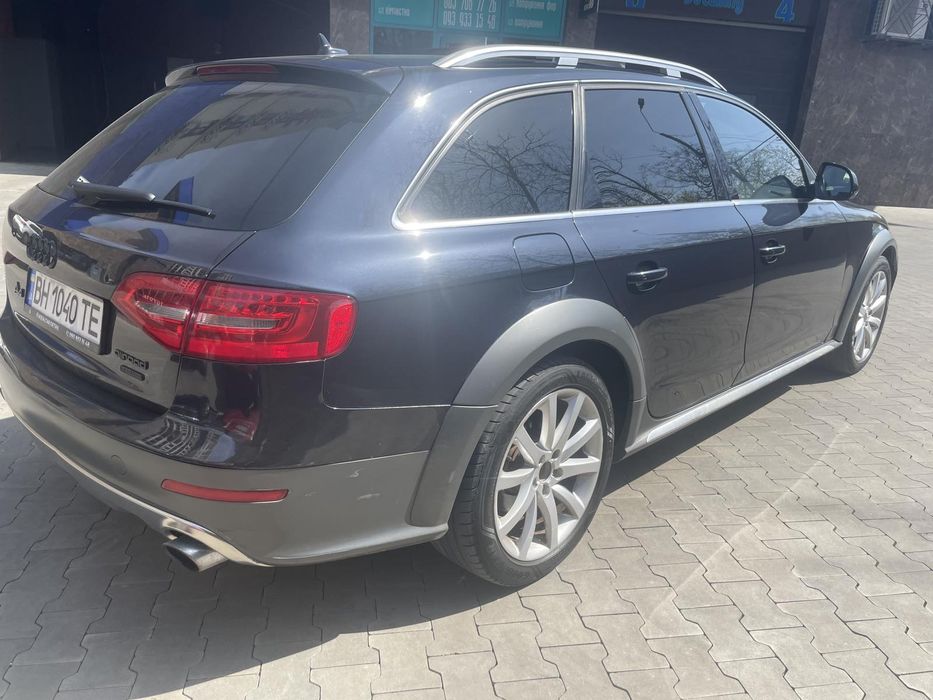 Продам авто Срочно!Ауди ,легковое авто ,акция ,торг