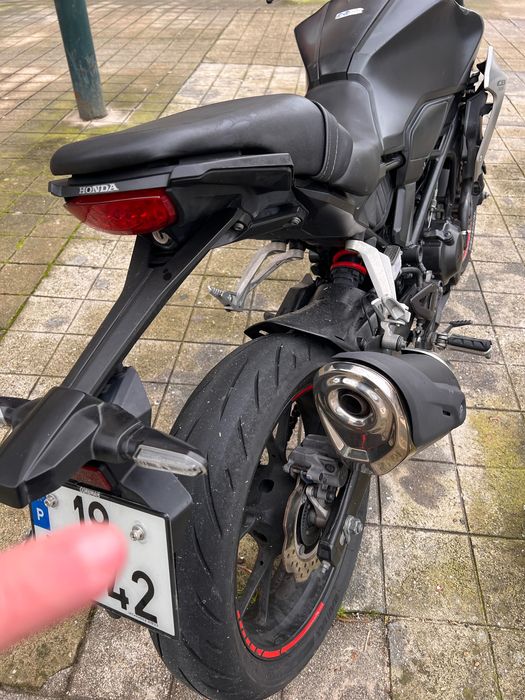 CB 300r 2019 com ABS .