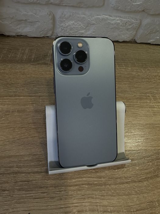 iPhone 13 Pro 256GB (Sierra Blue), ідеальний стан.