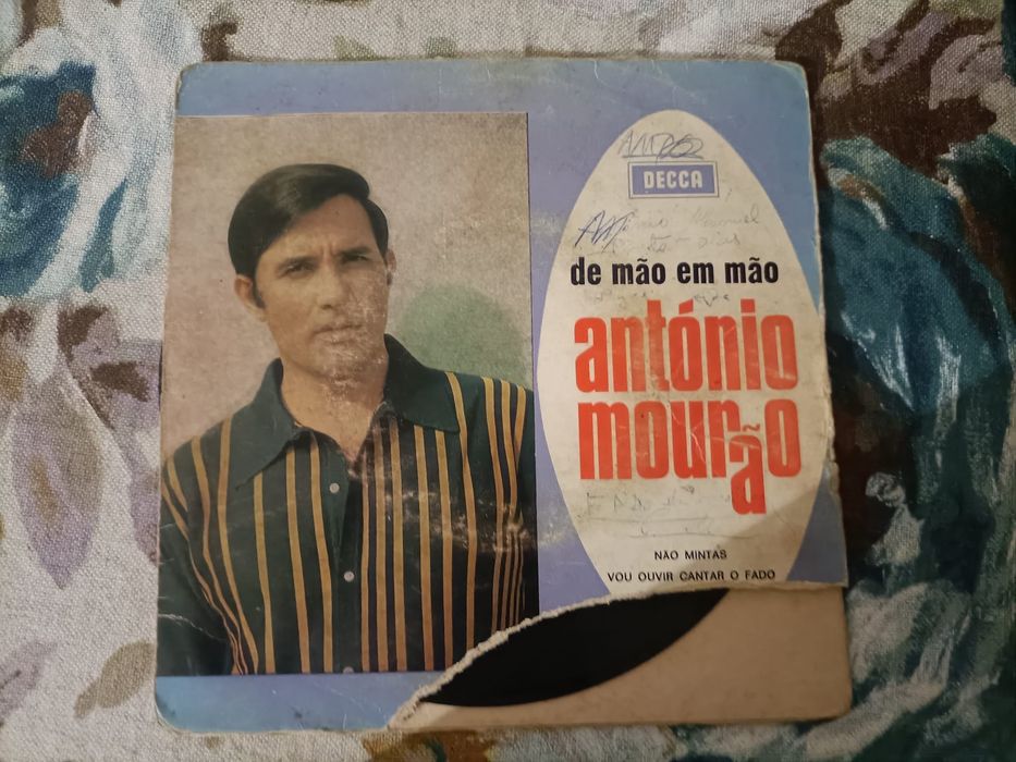 Disco vinil António Mourão "de mão em mão"