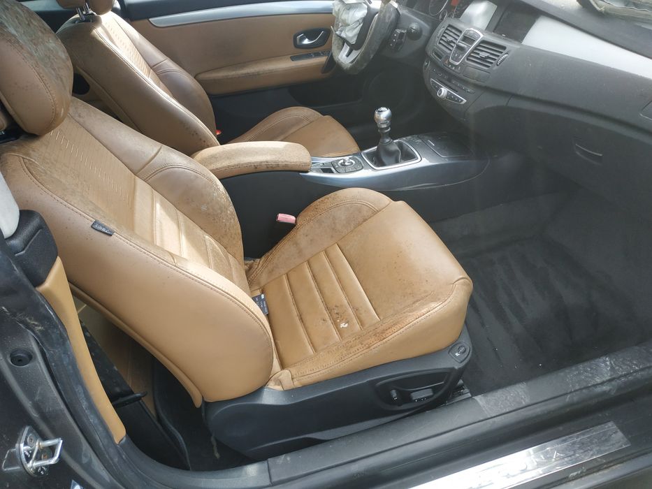 Peças laguna Coupé 4control 2.0dci 2010