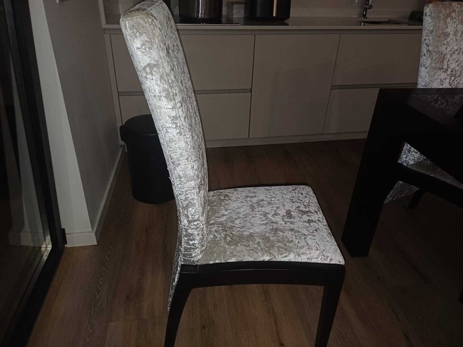 Conjunto 6 Cadeiras de Sala de Jantar Estofadas | Madeira Escura