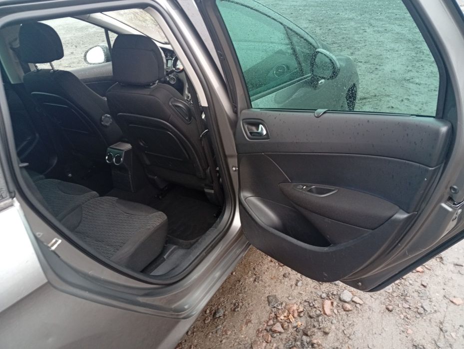 Продам авто пежо