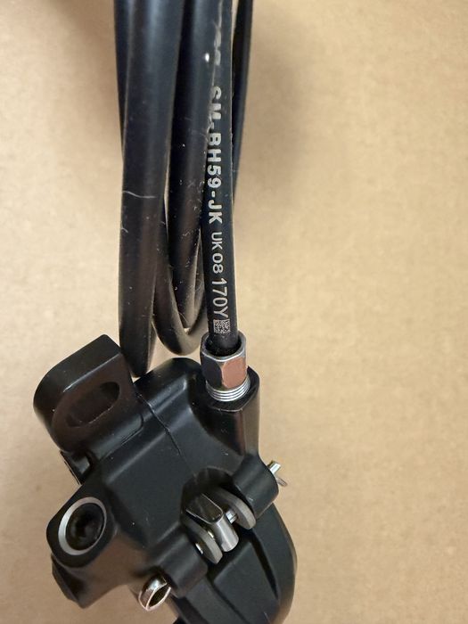 Нові задні гальма Shimano MT200 MT201 1700/2000 ми
