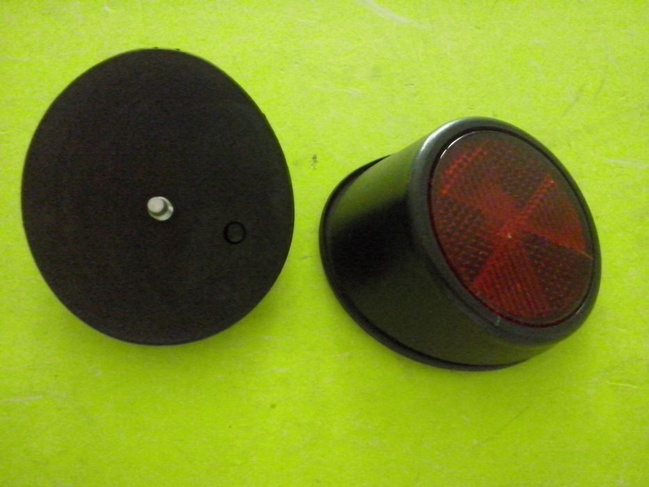 Refletores de trás mitsubishi l200 K74 strakar (novos)