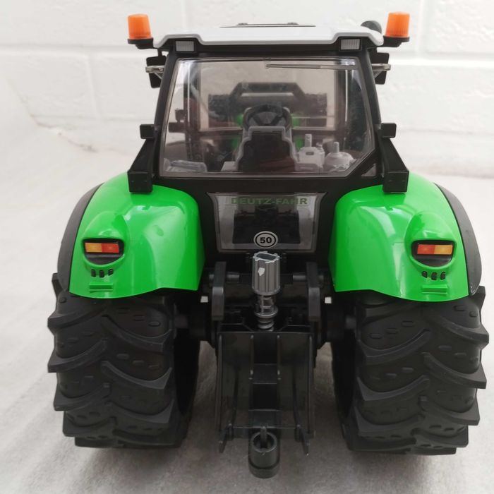 Трактор Deutz Agrotron X720 Bruder - нет дверей .