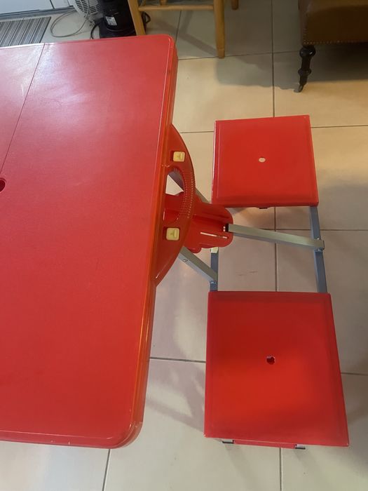 Mesa de picnic praia