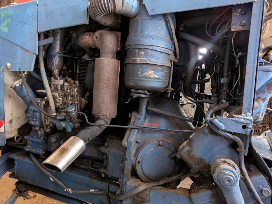 Продам саморобний трактор змотором т 25 коробка газ 51