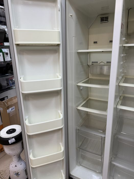 side by side Lg gw b207flqa