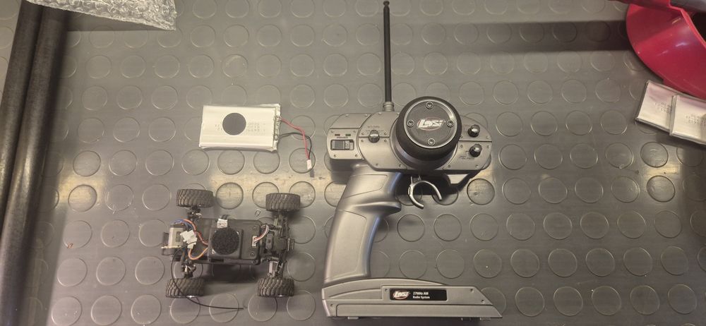 Losi 1/36 Micro-Highroller RTR model