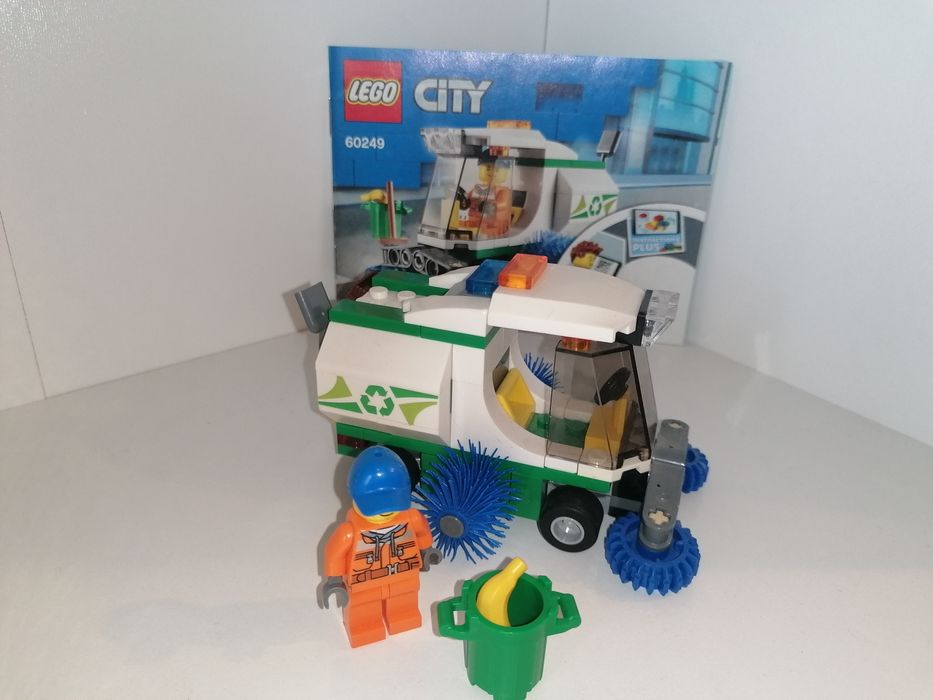 Lego City 60249-zamiatarka