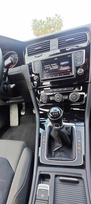 VW Golf VII 2.0 TDI Highline (150 cv) 125 mil Kms