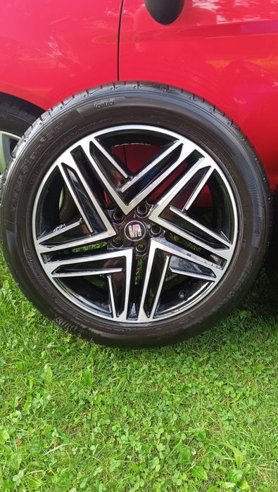 Alufelgi 19 z nowymi oponami Seat Tarraco Tiguan