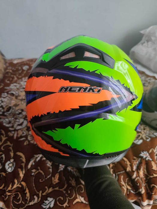 Шлем NENKI moto практично новий вдівався пару раз