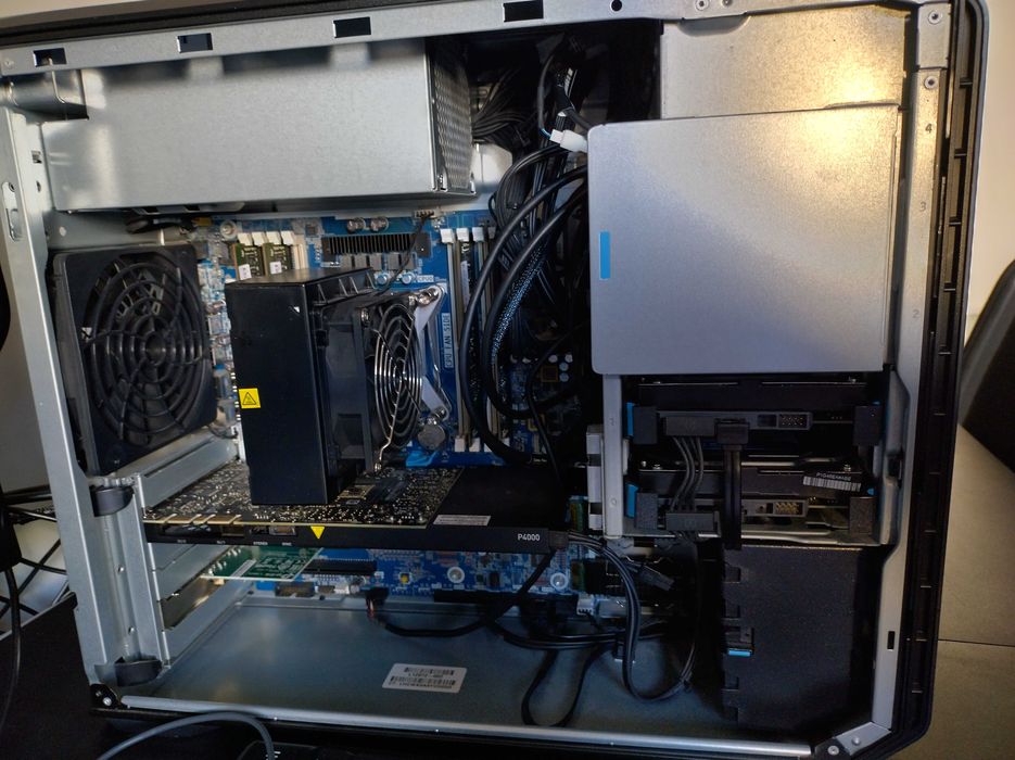 HP Z4 G4 - 64GB + 2.5TB + nVidia P4000 - workstation estimada e revista