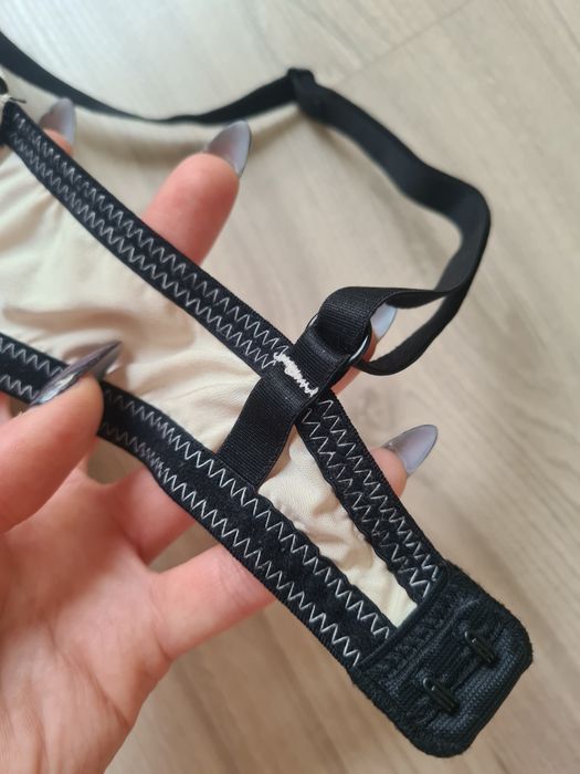 H&M stanik biustonosz różowy pudrowy róż koronka koronkowy coquette cute push up