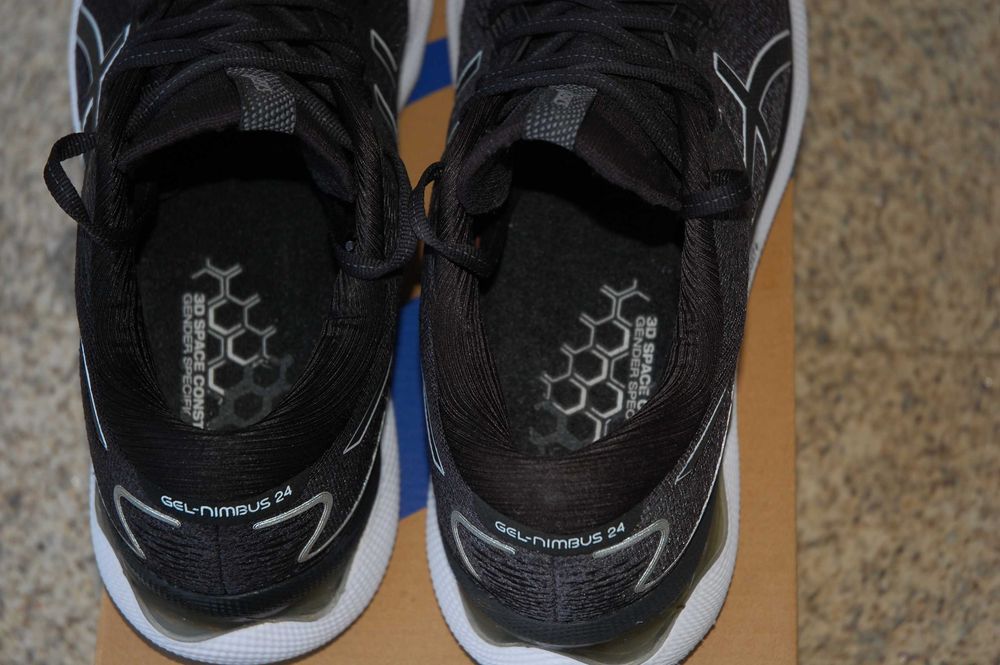 ASICS GEL Nimbus 24: Men's Running Shoes – Size 44.5 = 42.564174437434625123