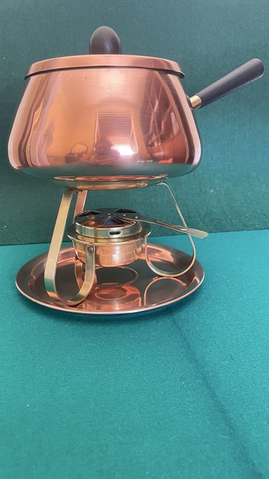 Fondue antigo em cobre