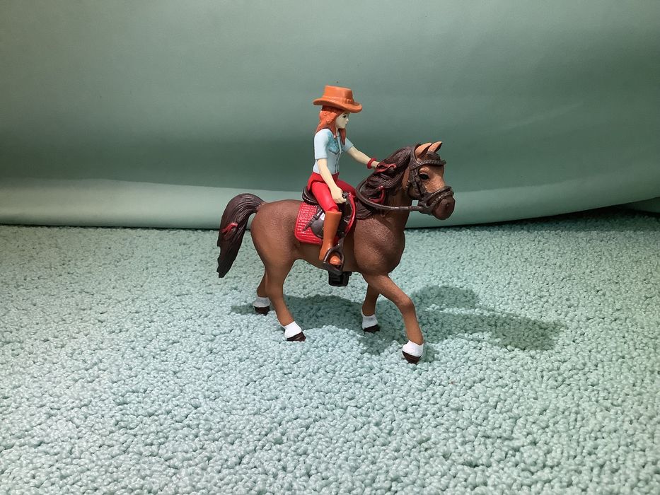 Schleich horse club zestaw koń i jeździec - Hannah i Cayenne