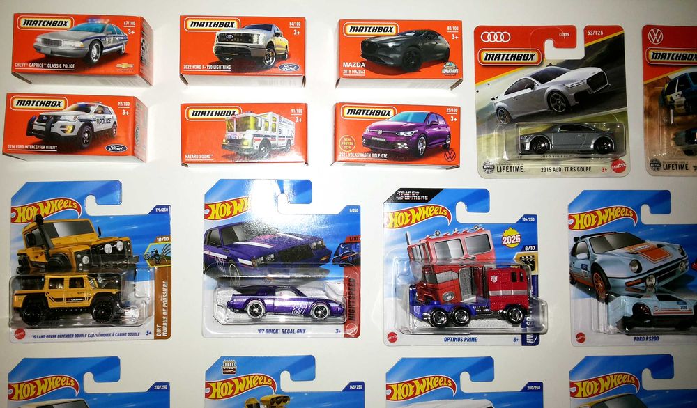 Carros de Coleção 1/64 - Hot Wheels - Matchbox - Majorette etc