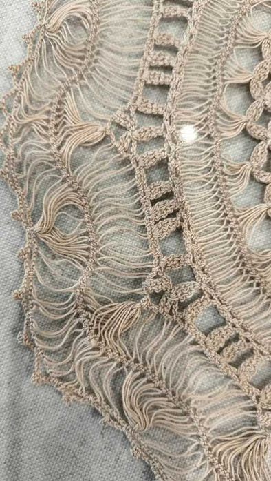 Naperons em crochet com linha muito delicada