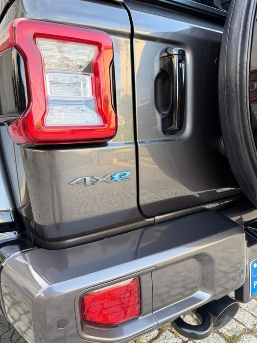 Jeep Wrangler 4xe aniversário