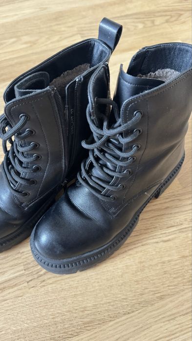 Ботинки зимние. 37размер