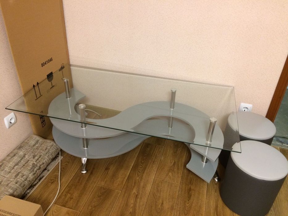 Стіл скляний новий
