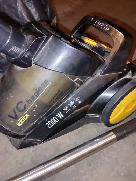 пилосос mirta 2000w