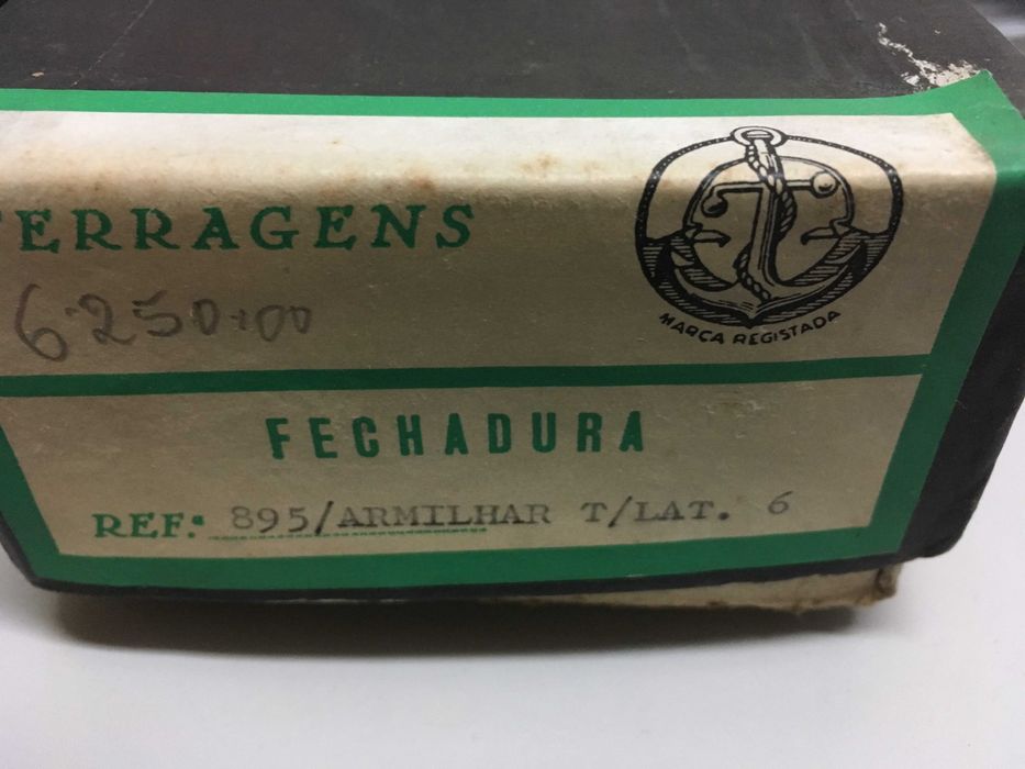 Fechadura de armilhar / embutir Sofer ref. 895