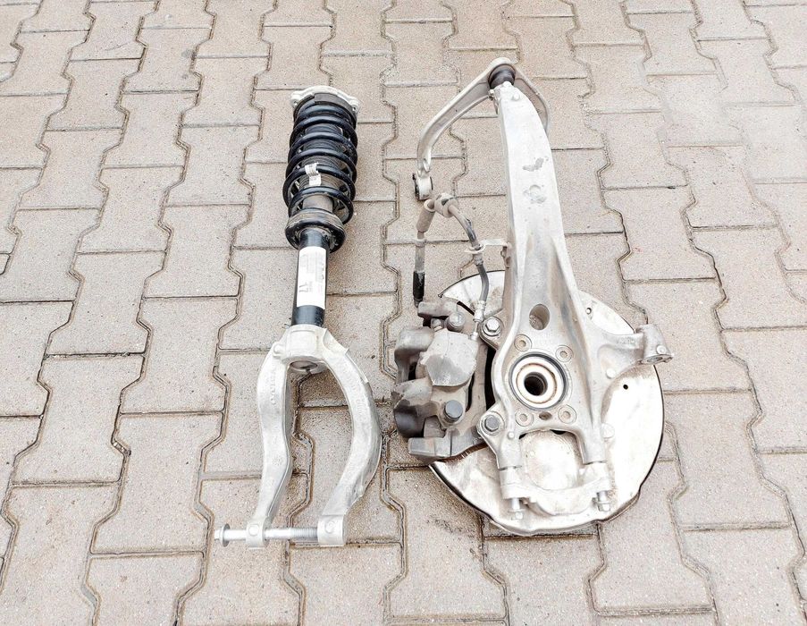 VOLVO S60 V60 Комплектна передня підвіска права ліва