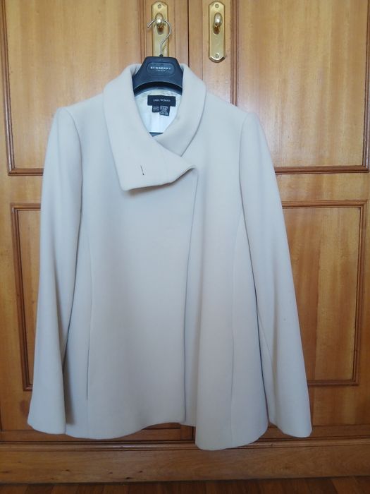 Casaco Zara tipo capa