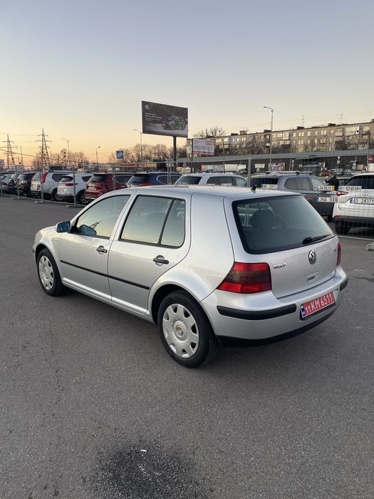VW Golf 4 1.6 2001рік 154тис.км