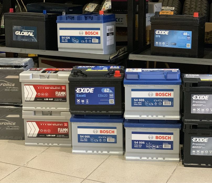 Акумулятор автомобільний / аккумулятор на авто