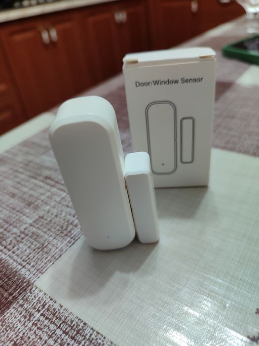 Розумний бездротовий Wi-Fi датчик відкривання для дверей та вікон
