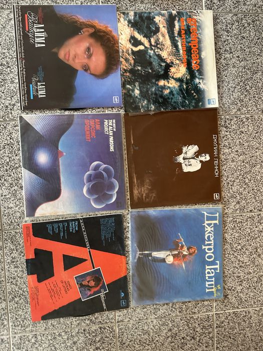 44 discos de vinil antigos, como novos de coleção