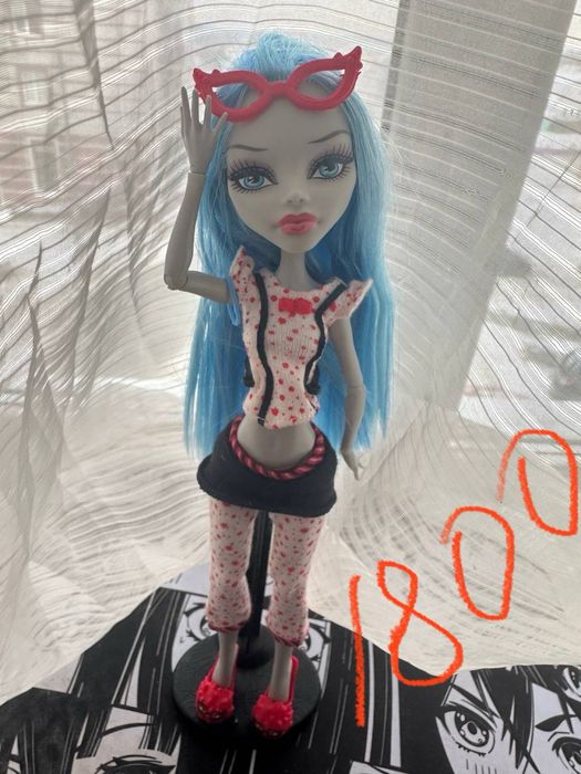 Лялька монстер хай