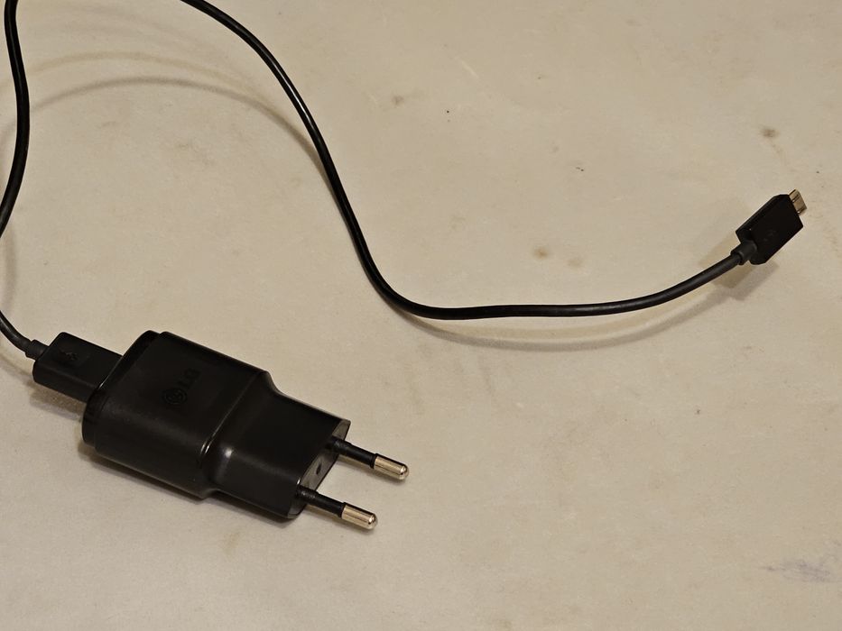 Ładowarka do telefonu LG