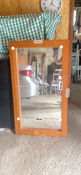 Eselho com moldura em madeira