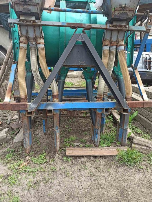 Сажалка чесночна шестирядна