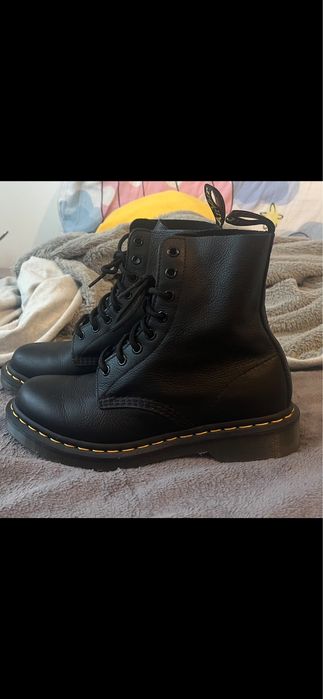 Glany Dr.Martens