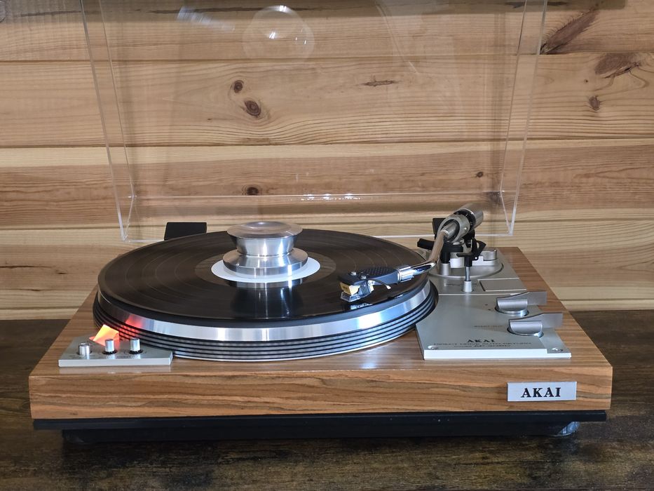 Gramofon Akai ap 206 Direct drive