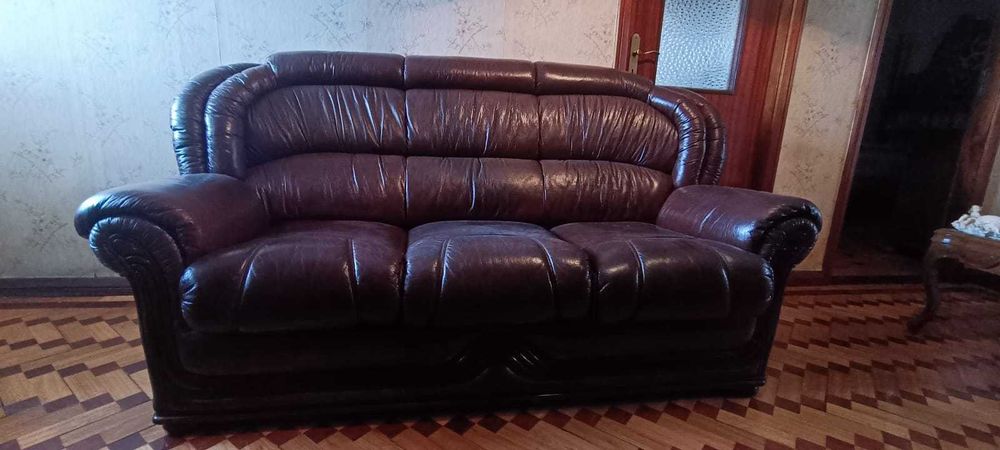 Sofá em Pele, como novo