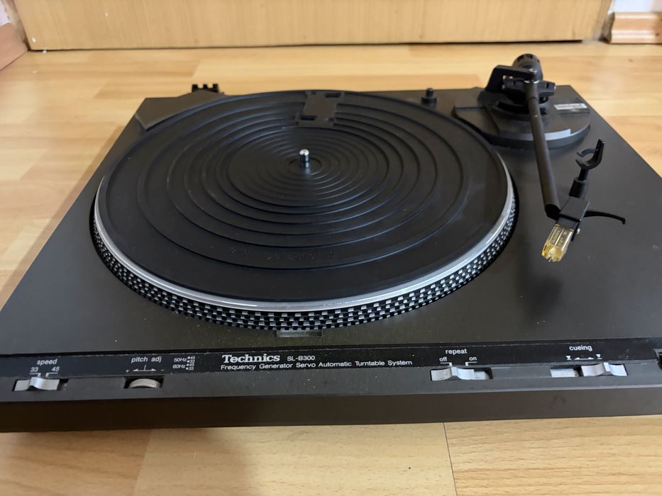 Gramofon Technics SL-B300 używany