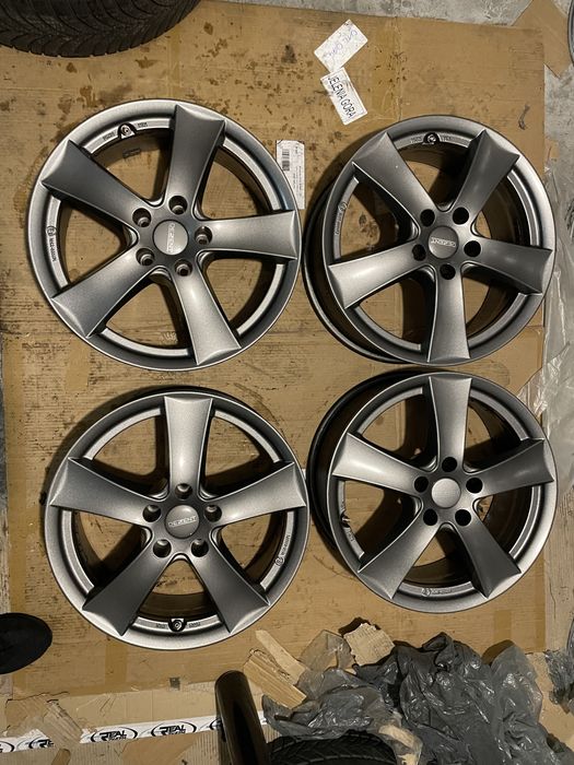 Felgi 17'' Audi Skoda Seat VW Jak nowe 5x112 7x17 ET37