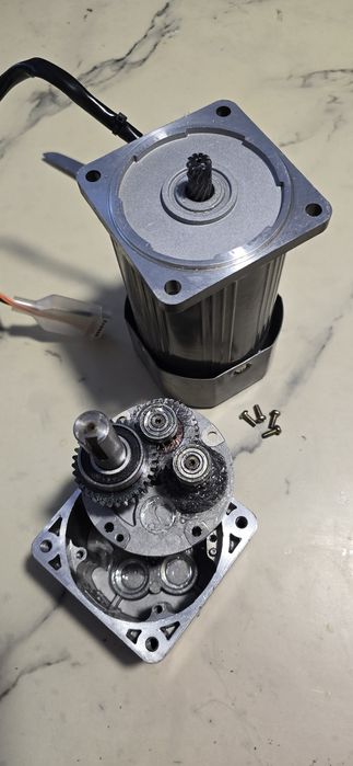 Silnik 110v 220v 120w motoreduktor 48 RPM wał 15mm