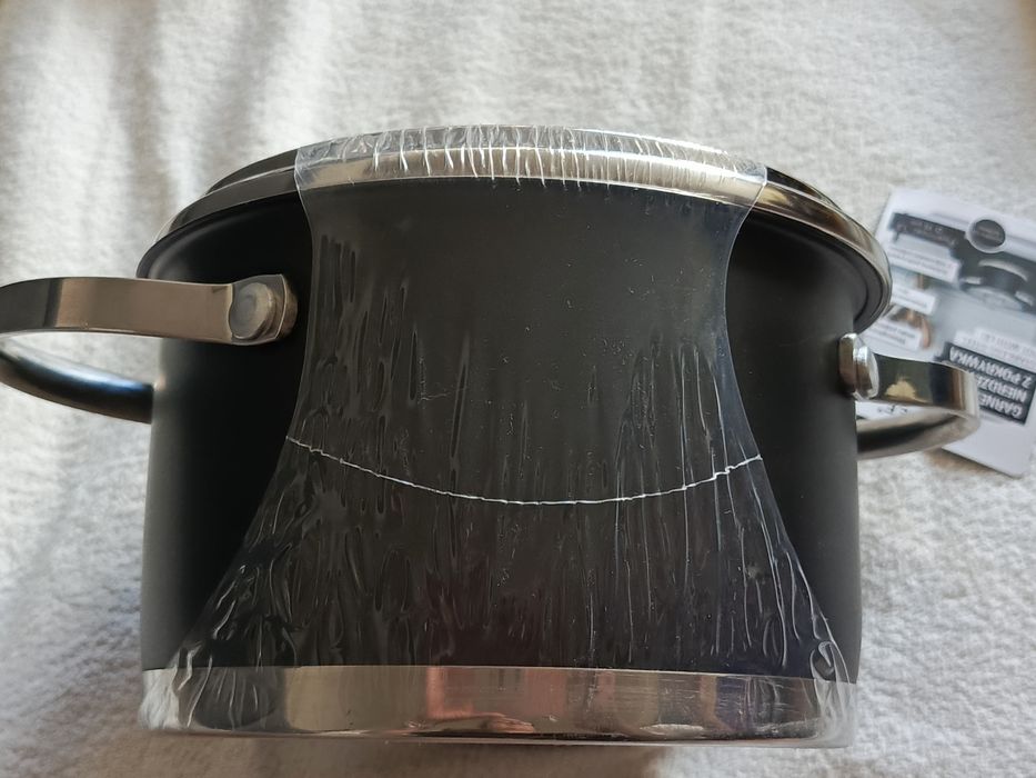 Garnek ze stali nierdzewnej smukee