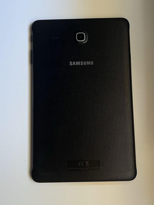 Tablet Samsung Galaxy Tab E – usado (funciona)