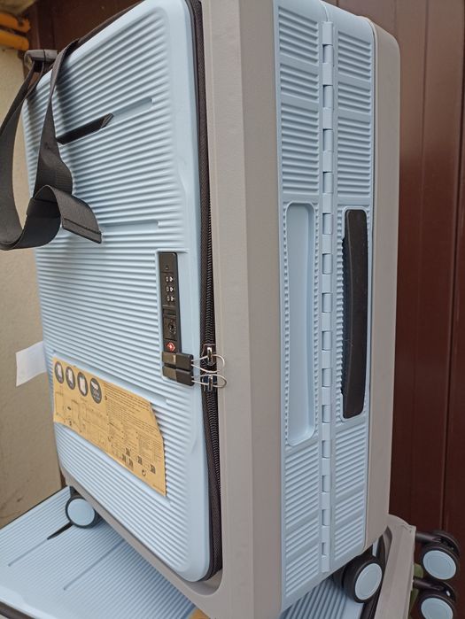 -70% twarda walizka 32L składana polipropylen