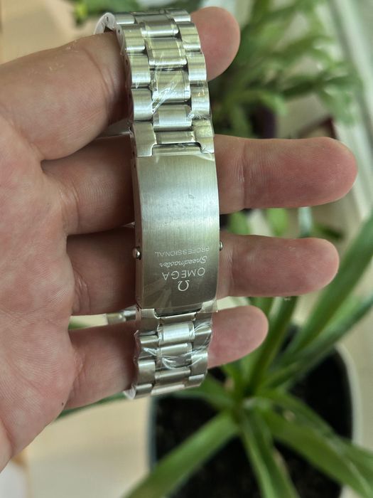 Механические часы omega